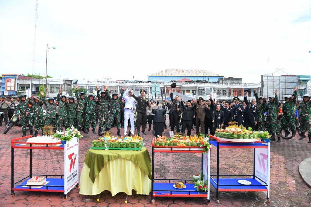 Puncak HUT Bhayangkara ke-77, Keharmonisan Bupati dan Forkopimda Kembali Dipertontonkan