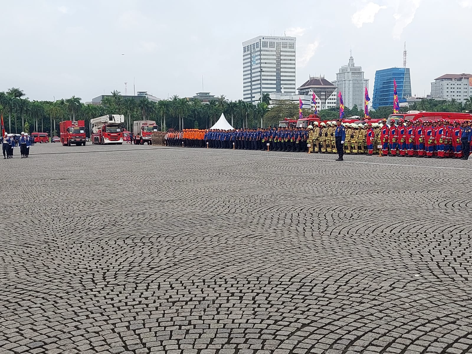 Hadiri HUT ke-104 Damkar di Monas, Bupati Bengkalis Ucapkan Selamat