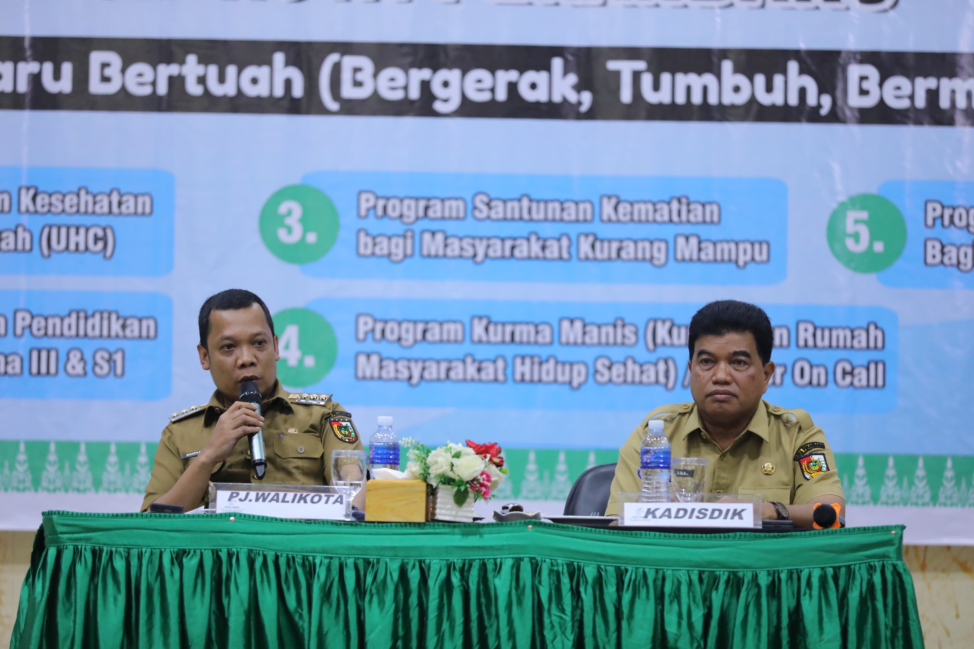 Tingkatkan Raport Pendidikan, Pj Walikota Pekanbaru Silaturahmi dengan Seluruh Kepala Sekolah