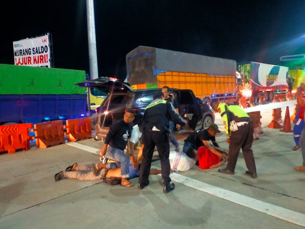 Mobil Bawa 20 Kg Sabu, 6 Ribu Butir Ekstasi Dicegat di Pintu Tol Muara Fajar Pekanbaru