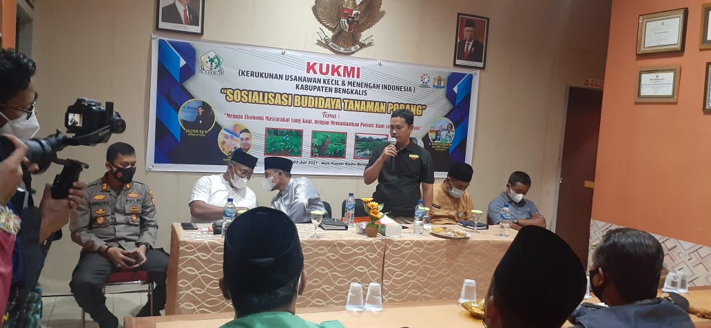 Gelar Sosialisasi Budidaya Tanaman Porang, KUKMI Teken MoU dengan UD Akmal Salim Mandiri