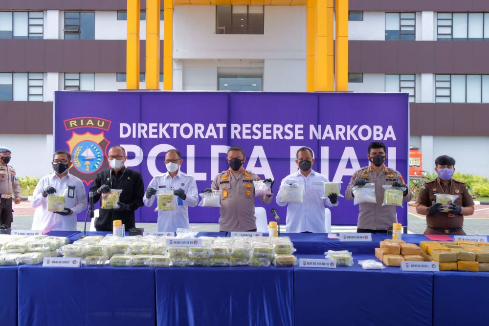 Direktorat Resnarkoba Polda Riau Gagalkan Penyelundupan Sabu 87 Kilogram dari Malaysia