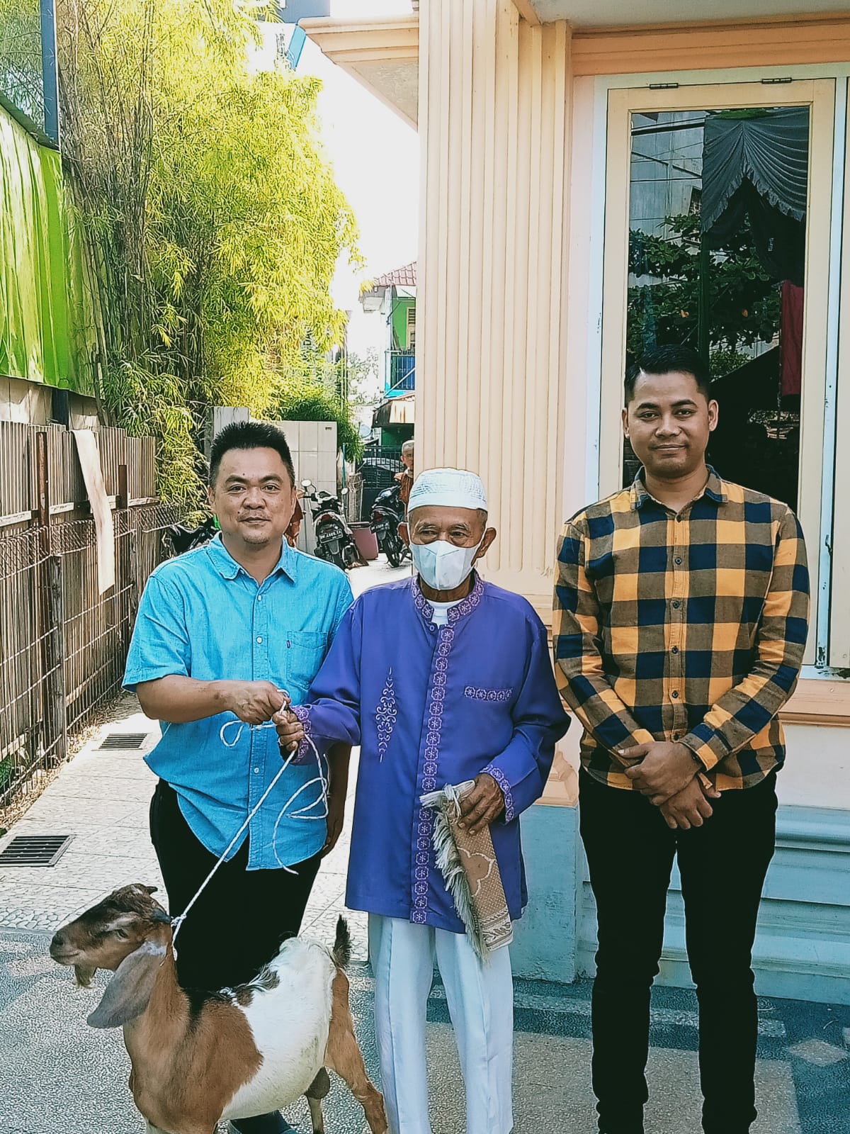 Sambut Idul Adha, Holywings Pekanbaru Ikut Laksanakan Ibadah Kurban