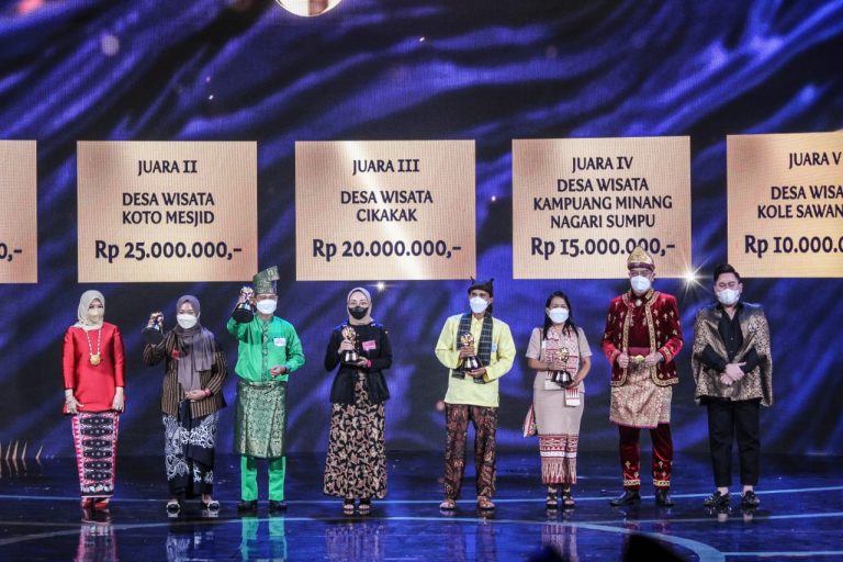 Desa Koto Masjid Raih Terbaik II Anugerah Desa Wisata Indonesia 2021 Kategori Souvenir