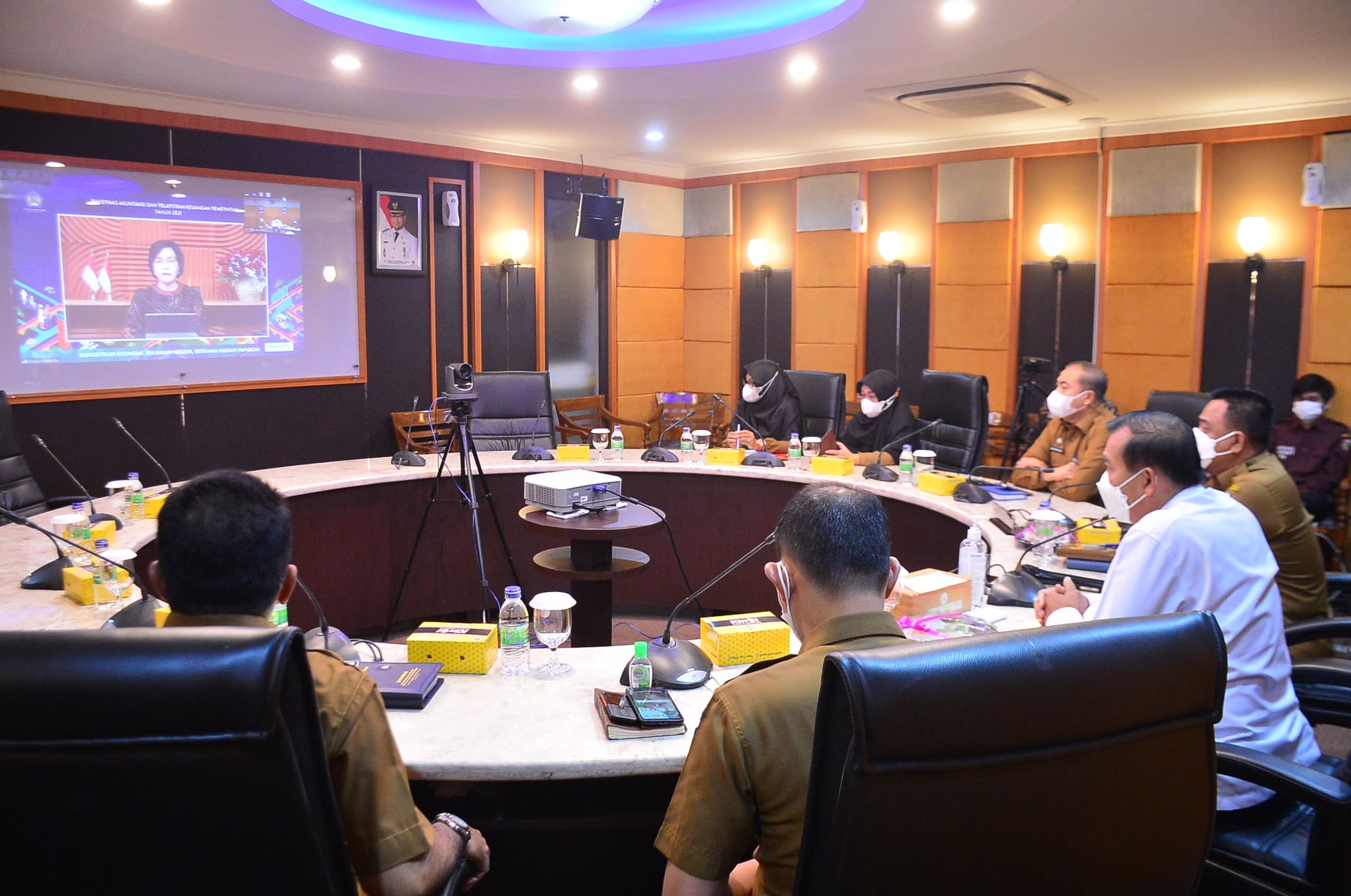 Wali Kota Pekanbaru Saksikan Pemberian Penghargaan WTP Secara Virtual