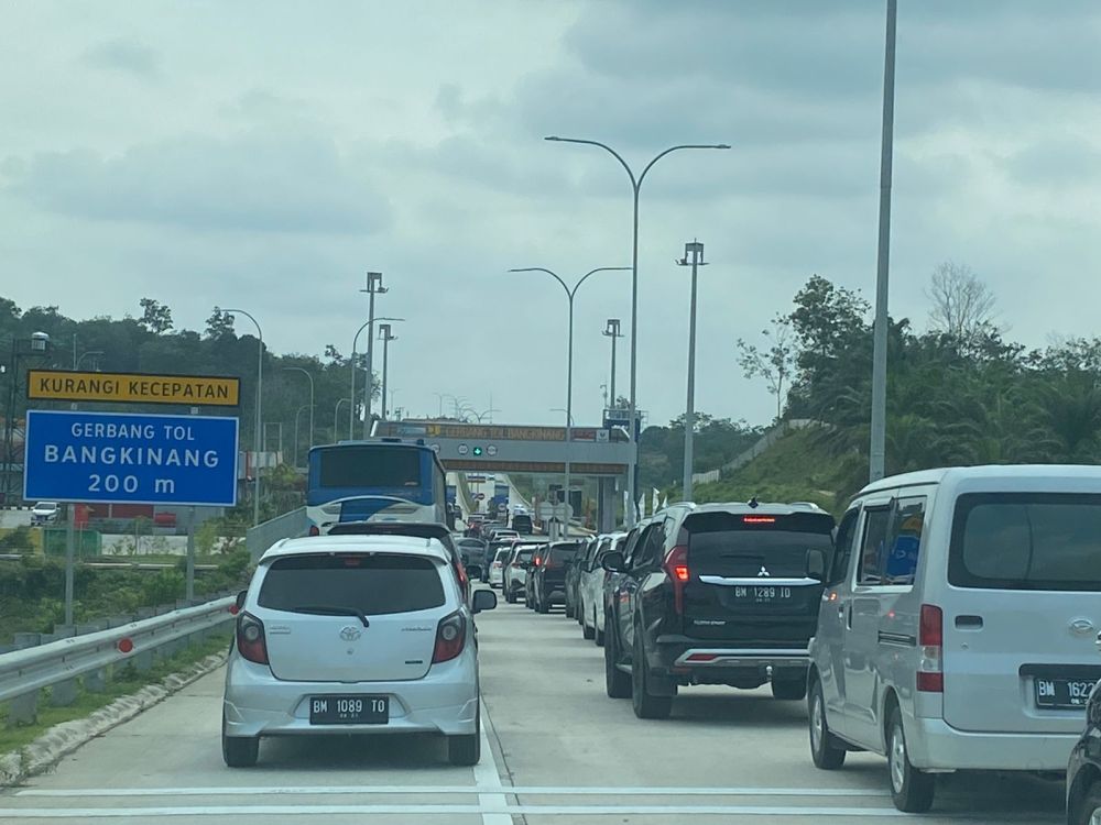 Antisipasi Kemacetan, Tol Bangkinang - Koto Kampar Diberlakukan One Way