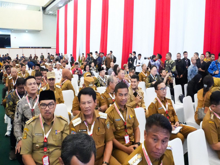 Dibuka Presiden RI Prabowo Subianto, Bupati Kampar Hadiri Sarasehan kebangsaan Perubahan Geopolitik Dunia