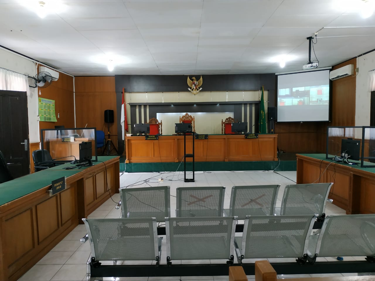 JPU TOLAK EKSEPSI PENASIHAT HUKUM TERDAKWA KADIS ESDM  RIAU DIDUGA RUGIKAN NEGARA 500 JUTA