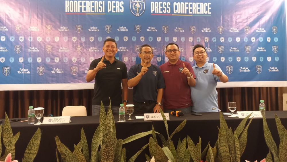 Sah, PSPS Riau Tunjuk Aji Santoso Sebagai Pelatih