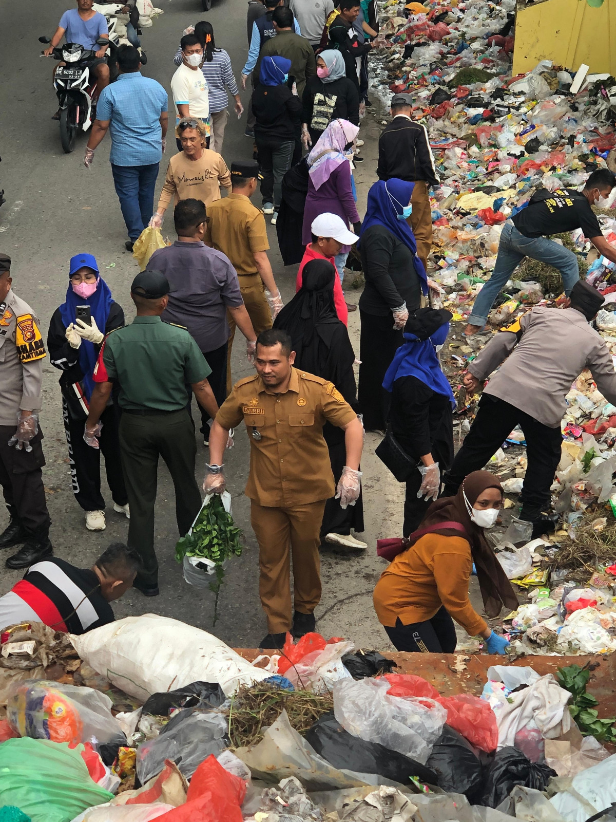 Aksi Bersih Sampah, Asisten I Setdako Pekanbaru Pimpin Apel Gabungan