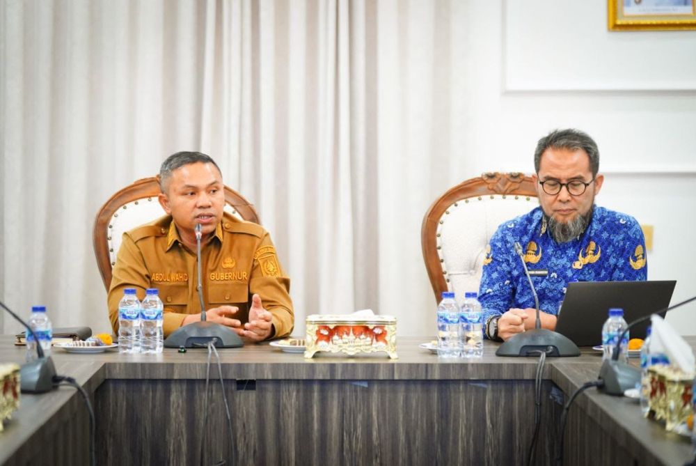 Gubernur Riau Dorong Program Satu Rumah Satu Sarjana untuk Cetak Wirausaha Muda
