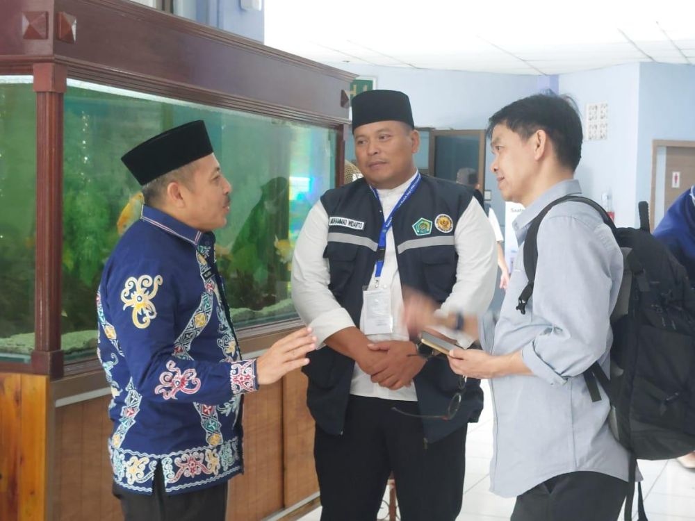 Jelang Pemberangkatan, Kakanwil Kemenag Riau Cek Fasilitas dan Kelengkapan Dokumen Jemaah