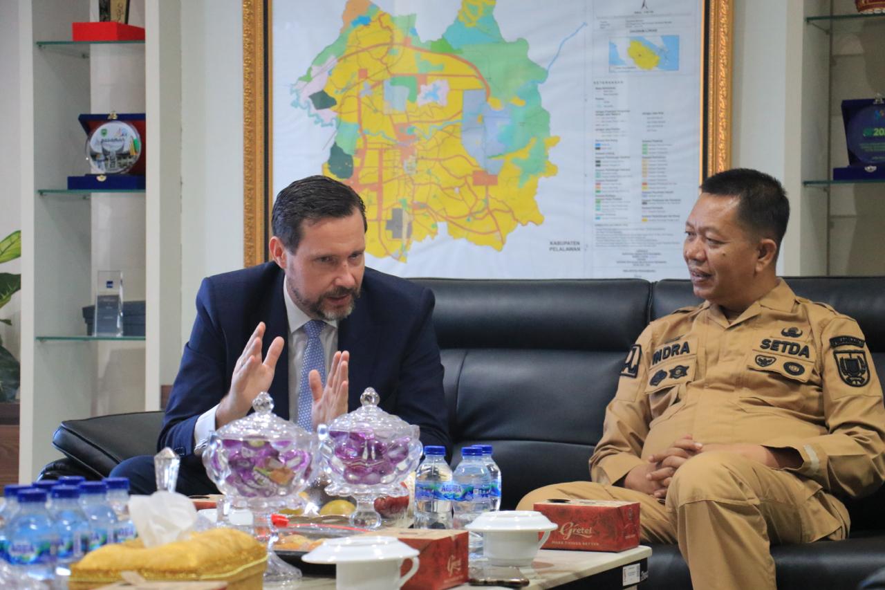 Sekdako Pekanbaru Terima Kunjungan Perwakilan Kedubes Polandia
