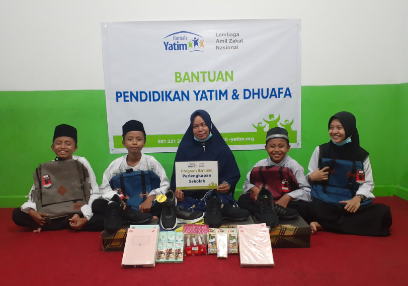 Bantuan Pendidikan Rumah Yatim untuk Dwina, Dafa, Dafi, Fahreza, Empat Yatim Bersaudara