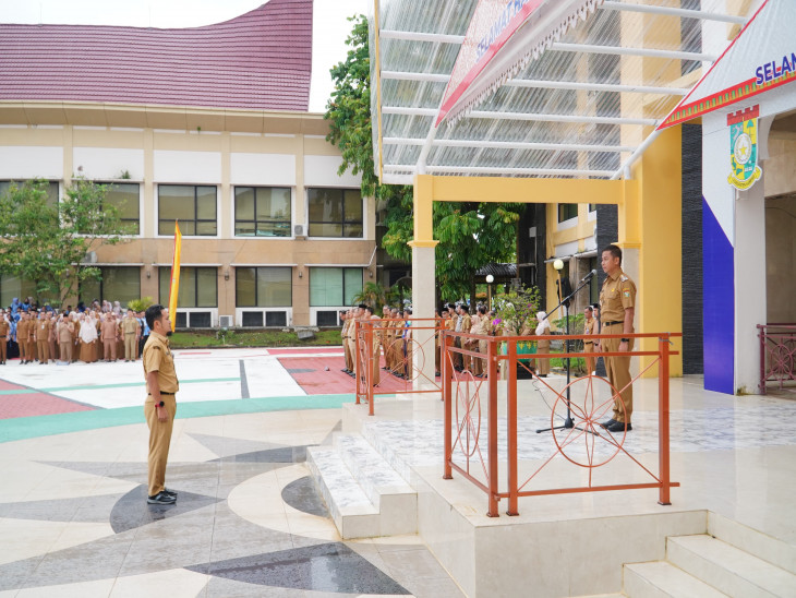 Pasca Cuti Lebaran, Bupati Kampar Langsung Pimpin Apel Perdana Masuk Kerja