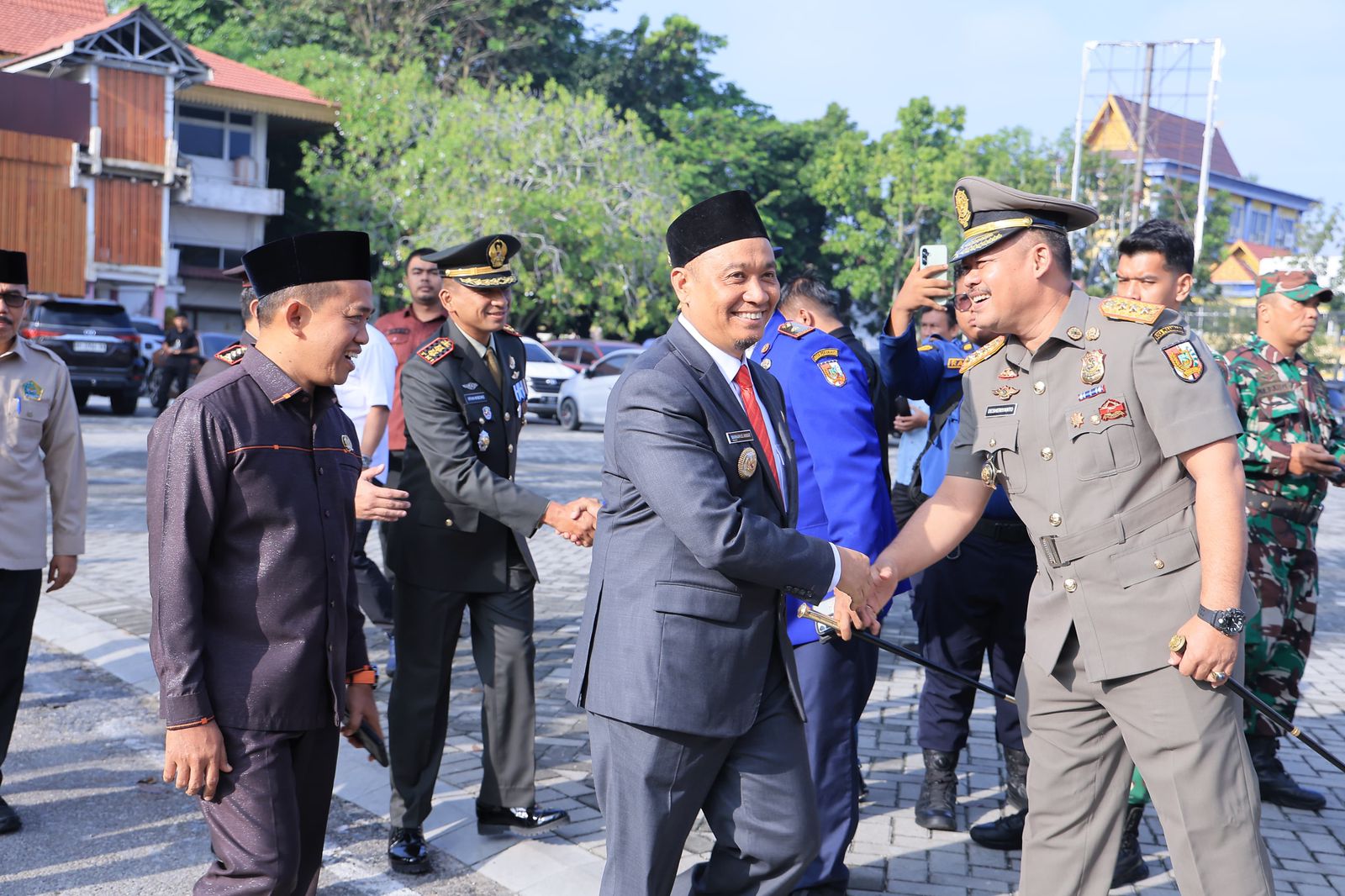 Wawako Pekanbaru Hadiri Upacara Peringatan Bhayangkara ke-80, Tegaskan Perkuat Sinergitas