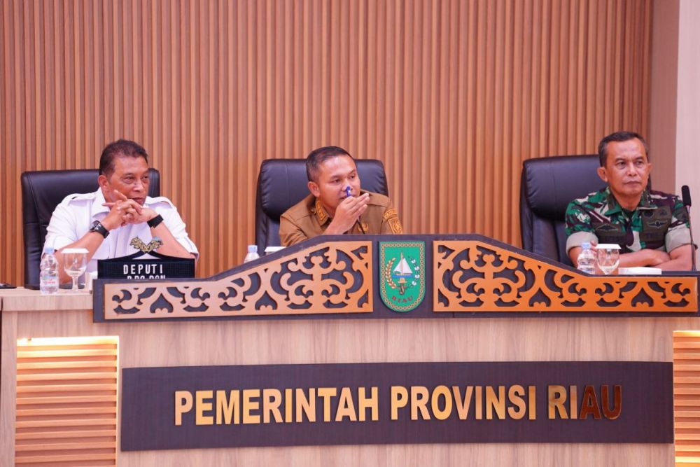 Pemprov Riau Bentuk Satgas Percepatan MBG, Gubri Abdul Wahid Intensif Lakukan Pengawasan
