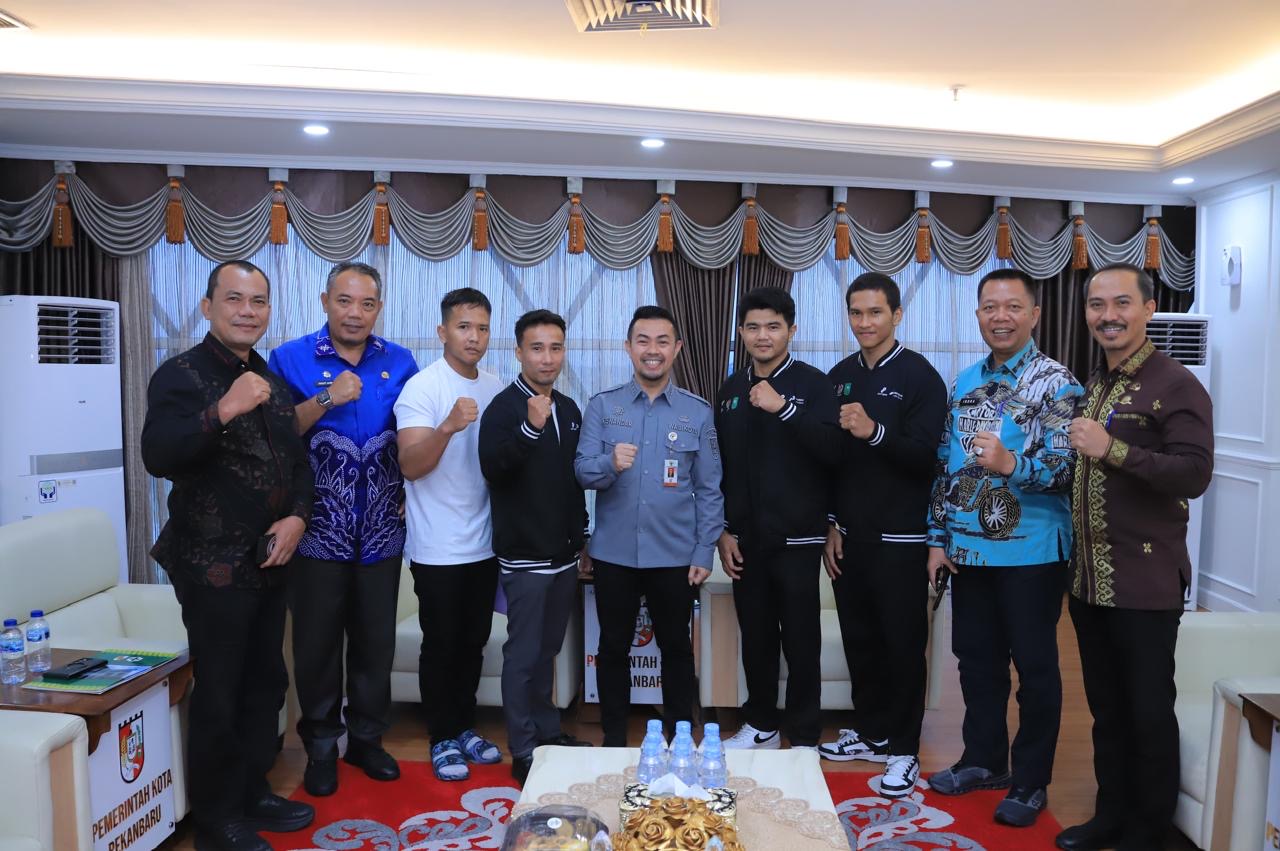Pj Wali Kota Pekanbaru Terima Kunjungan Atlet Senam Riau Peraih Emas pada PON XXI