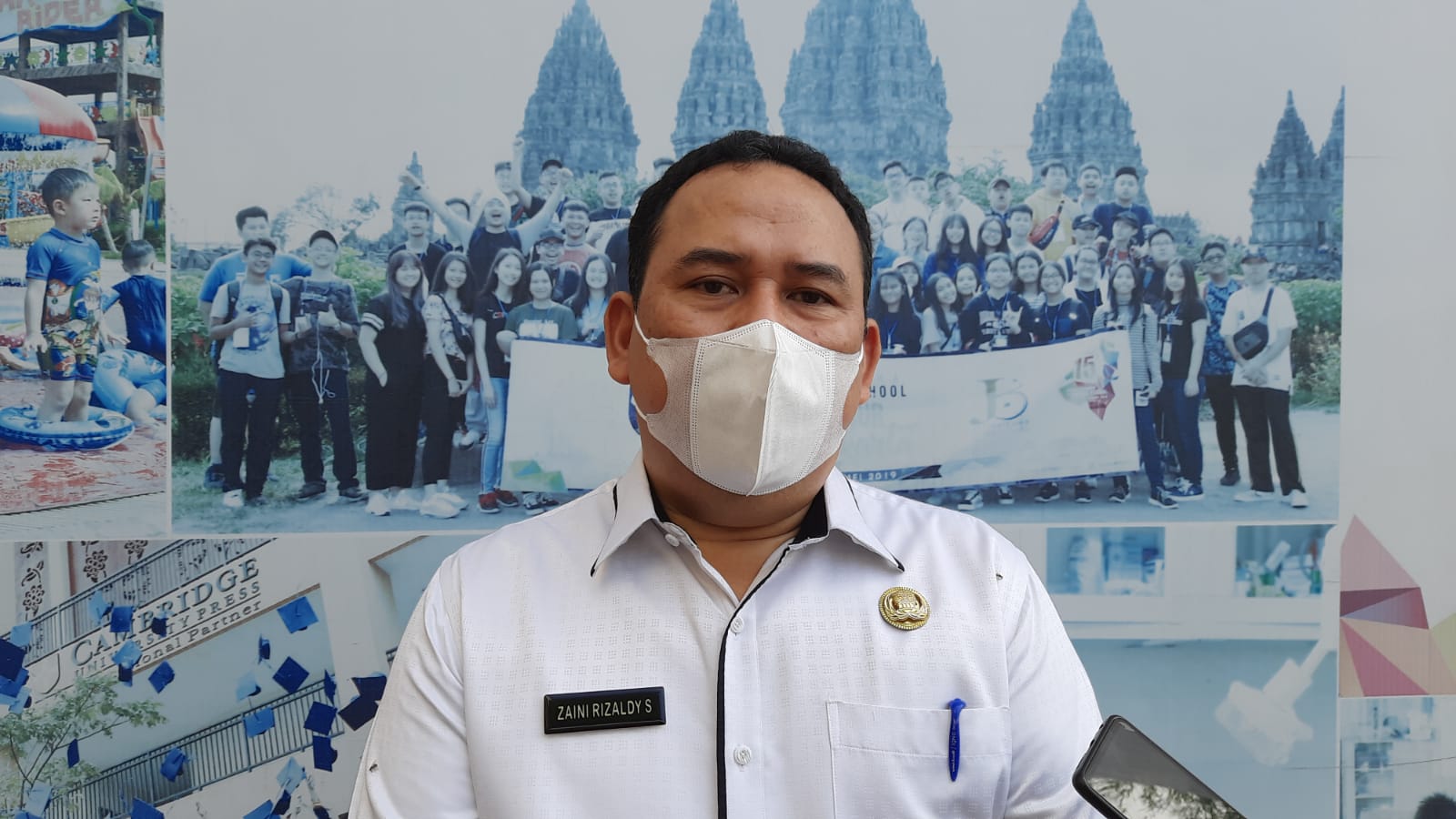 Satgas Jaring 2 Penumpang Bandara SSK II Positif Covid-19
