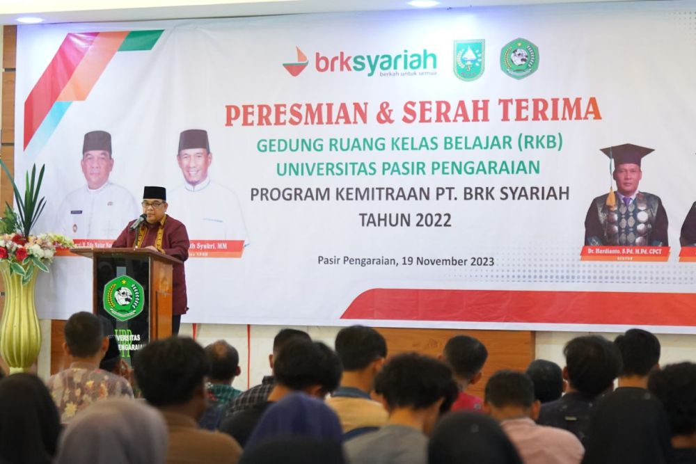 Plt Gubri Edy Nasution Resmikan Gedung RKB Universitas Pasir Pengaraian