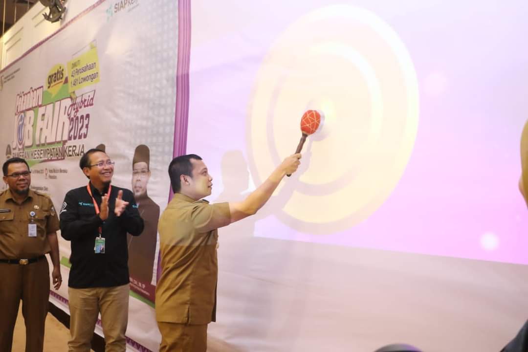 Pj Wali Kota Pekanbaru Secara Resmi Buka Pekanbaru Job Fair