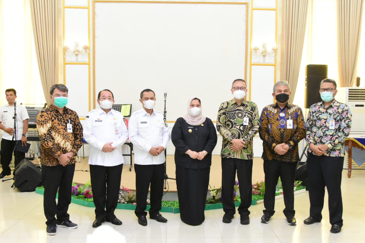 Bupati Bengkalis Tandatangani Kesepakatan Bersama Layanan Jasa Perbankan Bank Riau Kepri