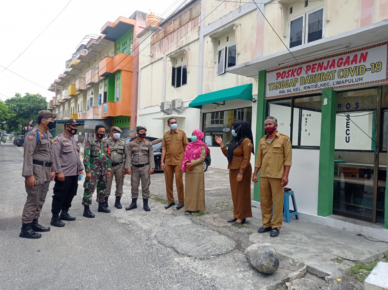 Satpol PP Pantau Posko Imbangan PPKM Mikro Tingkat RT/ RW