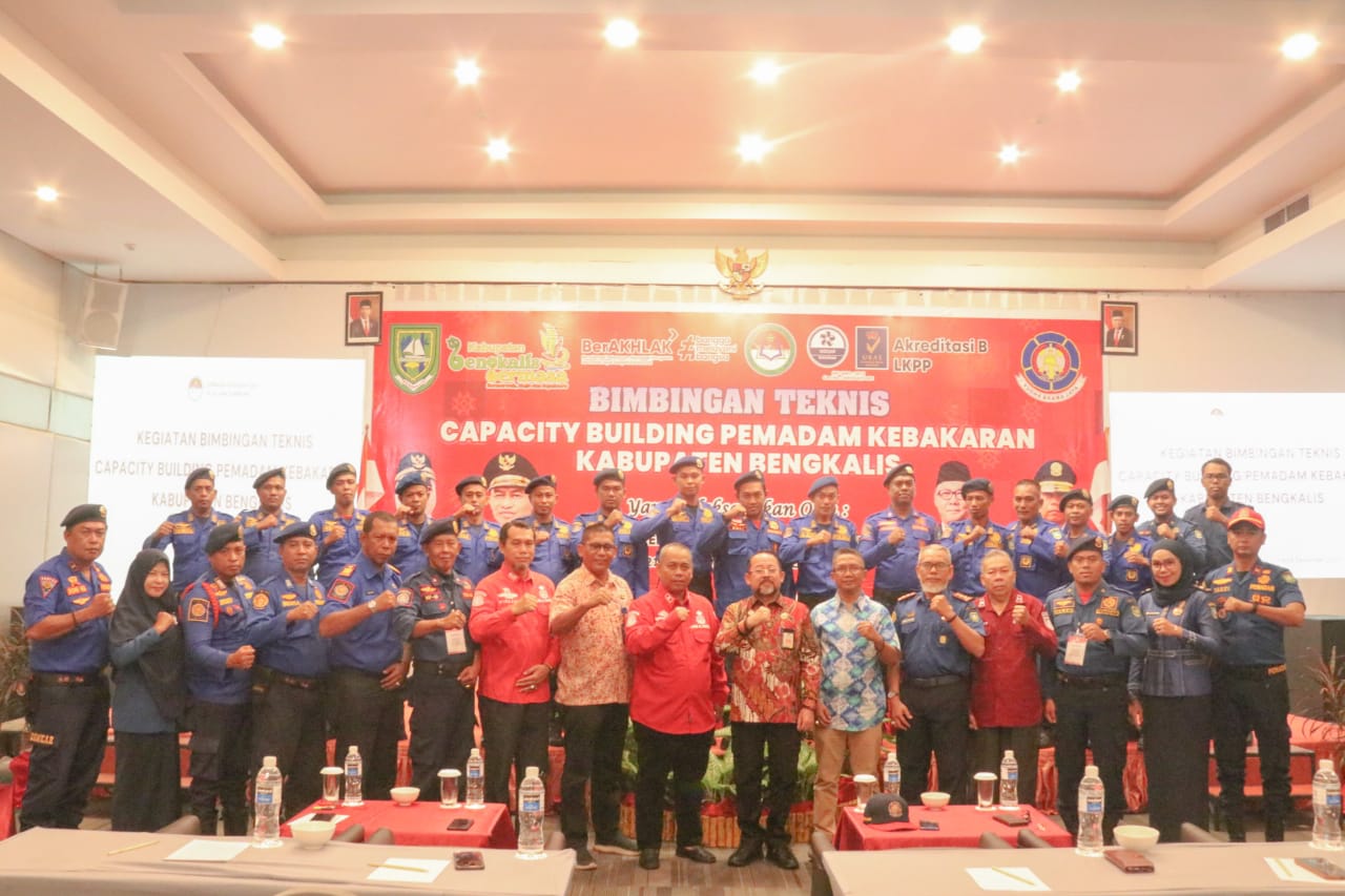 Tingkatkan Kompetensi, Keahlian, dan Profesional Pemadam Kebakaran, Bupati Bengkalis Buka Bimtek Capacity Building