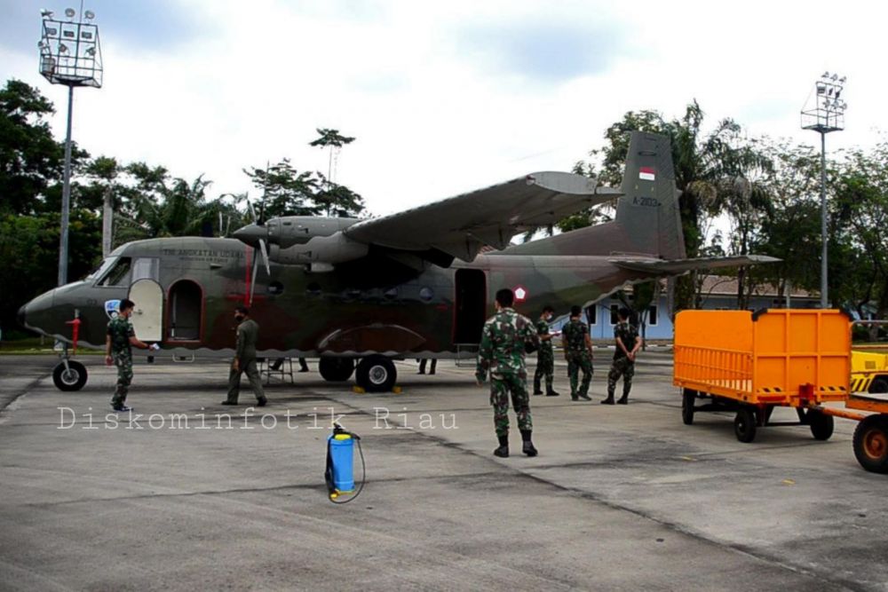 40.700 Kg Garam di Semai Awan Riau untuk Pencegahan Karhutla