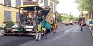 UPT Jalan Jembatan Wilayah 1 PUPRPKPP Riau Lakukan Overlay Jalan Setia Maharaja Pekanbaru