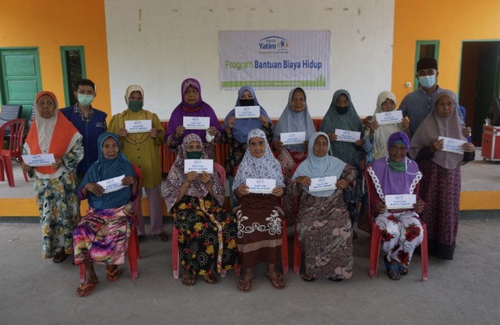 Bantuan Pendidikan dan Kemanusiaan Rumah Yatim untuk Warga Desa Pambang Pesisir Riau