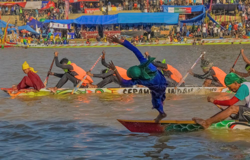 Sejarah Panjang Pacu Jalur: Dari Peringatan Ratu Belanda Hingga Menjadi Event Nasional