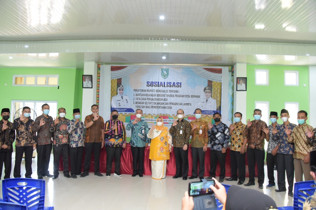 Bupati Bengkalis Wujudkan Bantuan Keuangan 1 Milyar 1 Desa BERMASA